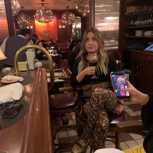 Meet your Posher, Egla